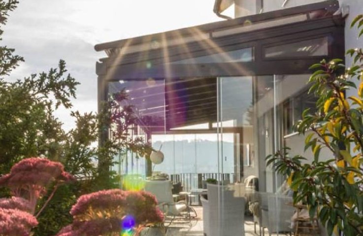 Proč zvolit markýzu s horním krytem?