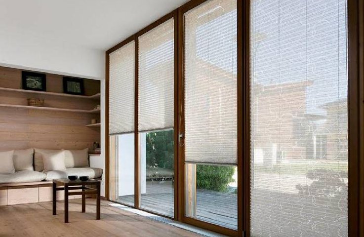 Plisé žaluzie – stínění, které se vám přizpůsobí