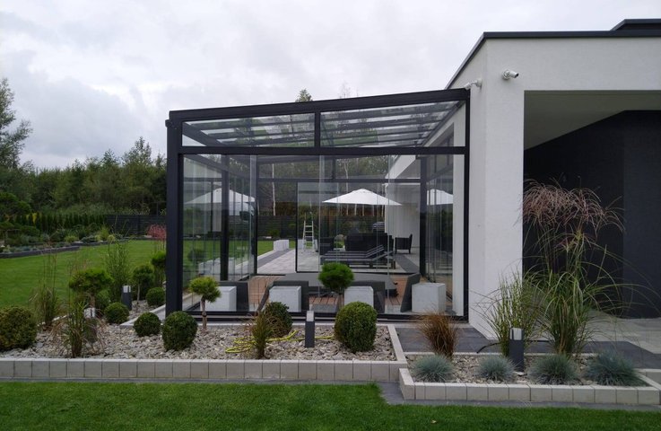 Elegantní zimní zahrada, propojující celý váš domov.